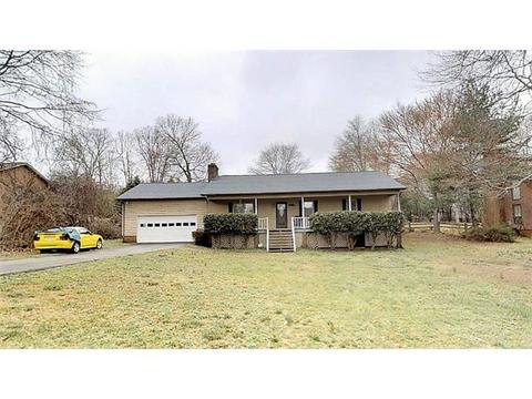 1425 32nd Street Ct, Conover, NC 28613 photo 1