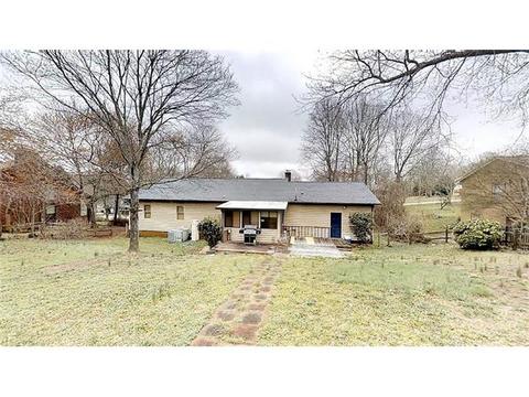 1425 32nd Street Ct, Conover, NC 28613 photo 3