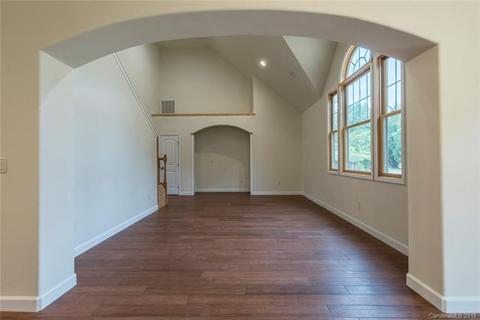 289 Spring Dr, Mars Hill, NC 28754 photo 2