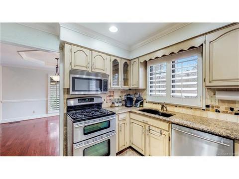 557 Cranborne Chase Rd, Fort Mill, SC 29708 photo 10