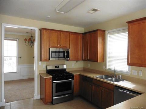 9725 Cadman Ct, Cornelius, NC 28031 photo 4