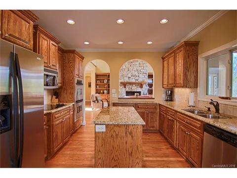 532 Highland View Ln, Mill Spring, NC 28756 photo 9
