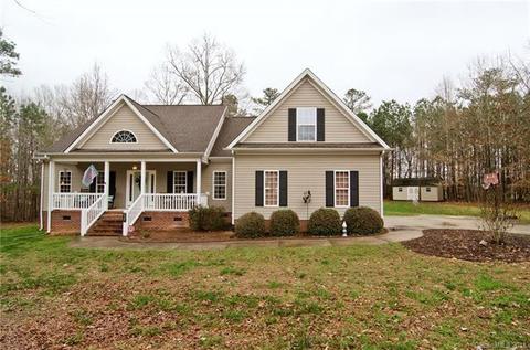 525 Flying Eagle Dr, Clover, SC 29710 photo 1