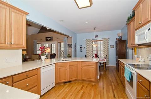 525 Flying Eagle Dr, Clover, SC 29710 photo 11
