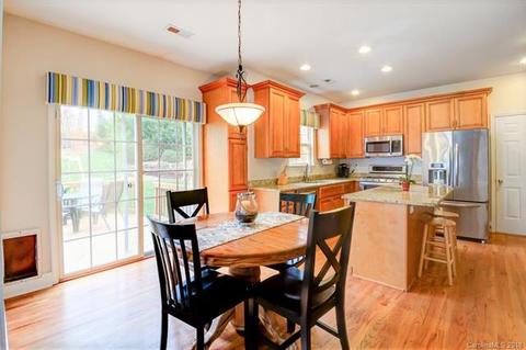 445 Saint George Rd, Fort Mill, SC 29708 photo 2