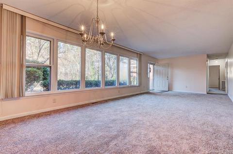 408 Pinecroft Ln, Spencer, NC 28159 photo 4