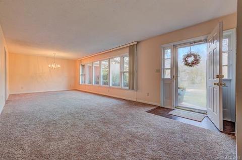 408 Pinecroft Ln, Spencer, NC 28159 photo 3