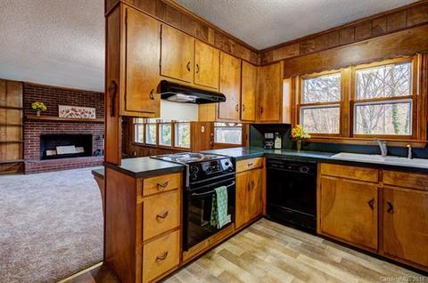 408 Pinecroft Ln, Spencer, NC 28159 photo 6