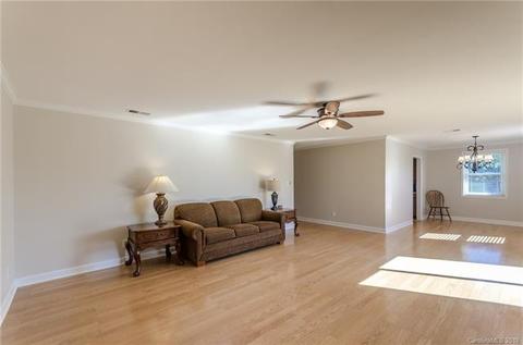412 E Sandy Ridge Rd, Monroe, NC 28112 photo 7