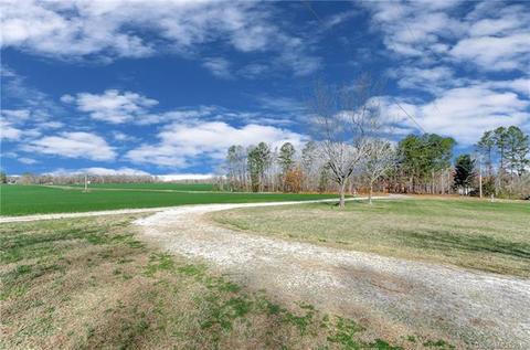 412 E Sandy Ridge Rd, Monroe, NC 28112 photo 2