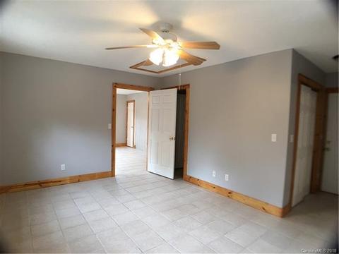 60 Fox Rd, Fairview, NC 28730 photo 29