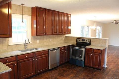 102 Pine Ln, Locust, NC 28097 photo 5