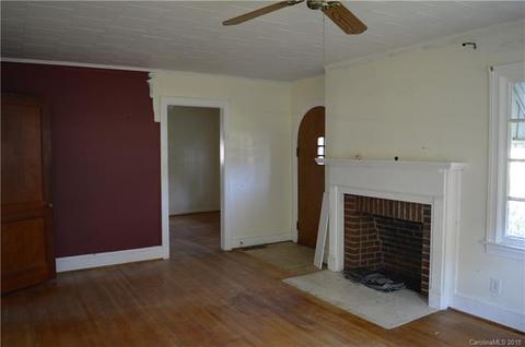 20627 N Main St, Cornelius, NC 28031 photo 2