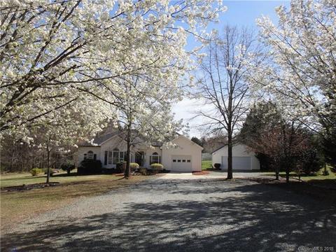 12201 Ritchie Rd, Midland, NC 28107 photo 2