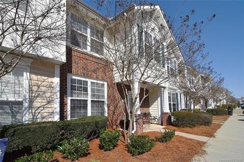 750 Shellstone Pl, Fort Mill, SC 29708 photo 2