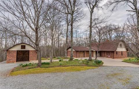 635 Wildcat View Ln, Mill Spring, NC 28756 photo 20