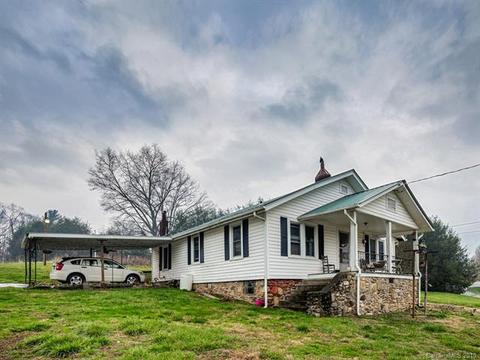 230 Ingram Loop, Clyde, NC 28721 photo 1