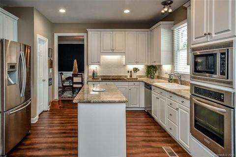20419 Tamara Oak Dr, Cornelius, NC 28031 photo 9
