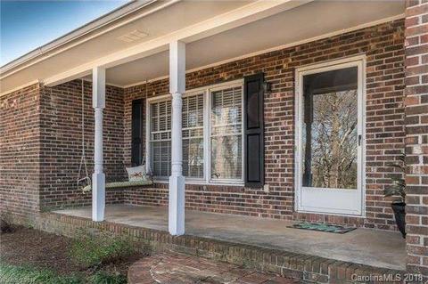 2356 Pea Ridge Rd, Mill Spring, NC 28756 photo 2
