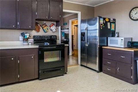 2356 Pea Ridge Rd, Mill Spring, NC 28756 photo 5