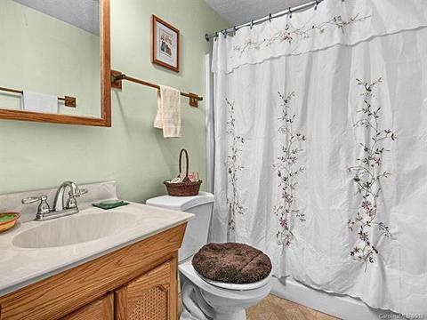 15 Whitaker Cir, Fairview, NC 28730 photo 7