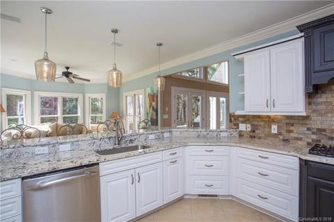 18933 Peninsula Point Dr, Cornelius, NC 28031 photo 6