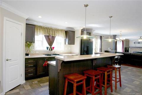 2675 Boxcar Rd, Lancaster, SC 29720 photo 2