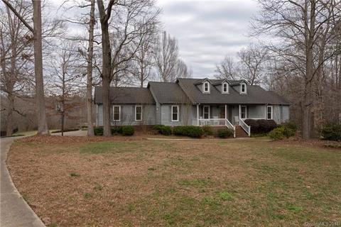 1341 Forest Bluff Dr, Midland, NC 28107 photo 2