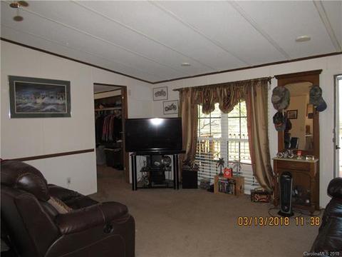 492 Aster Ave, Lancaster, SC 29720 photo 5