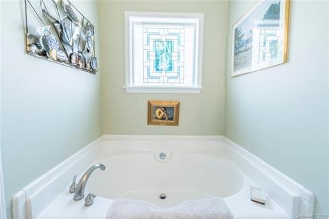 18 Spring St, Candler, NC 28715 photo 23