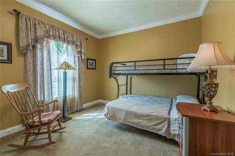 18 Spring St, Candler, NC 28715 photo 15