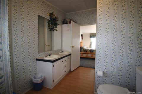 157 Earp Ln, Hiddenite, NC 28636 photo 7