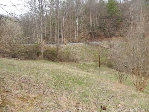 29 Ashley Dr, Marshall, NC 28753 photo 4