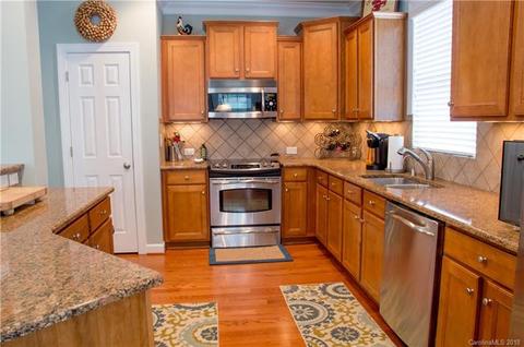 17821 Overland Forest Dr, Cornelius, NC 28031 photo 8