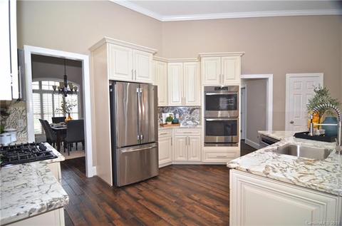 11660 Hidden Forest Ln, Davidson, NC 28036 photo 7