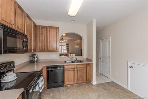 318 Sugar Ridge Ct, Fort Mill, SC 29708 photo 9