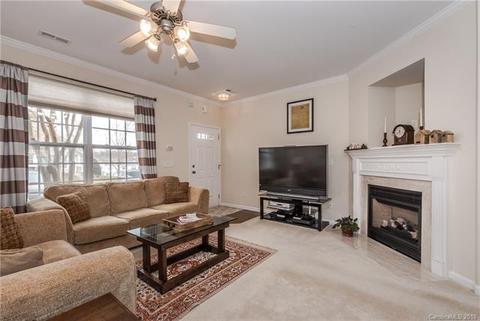 318 Sugar Ridge Ct, Fort Mill, SC 29708 photo 4
