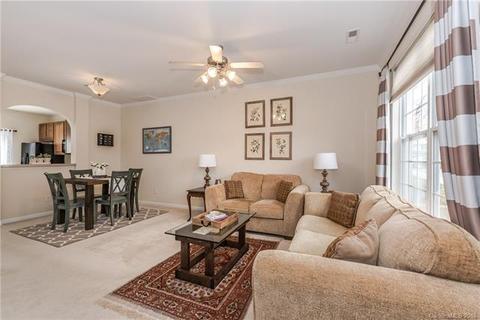 318 Sugar Ridge Ct, Fort Mill, SC 29708 photo 3
