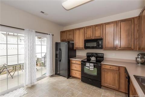 318 Sugar Ridge Ct, Fort Mill, SC 29708 photo 10