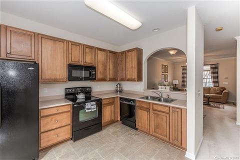 318 Sugar Ridge Ct, Fort Mill, SC 29708 photo 8