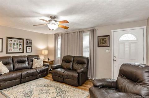 9655 W View Ave, Hickory, NC 28601 photo 4