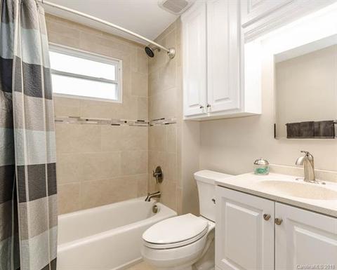 9655 W View Ave, Hickory, NC 28601 photo 18