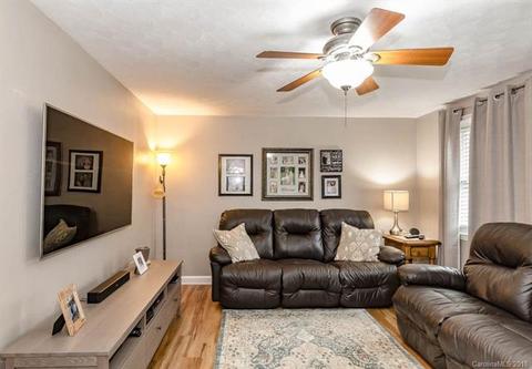 9655 W View Ave, Hickory, NC 28601 photo 5