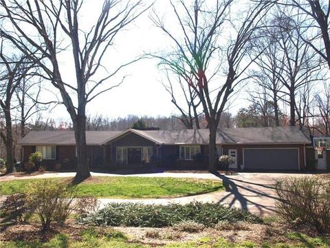 3773 Lai Ber Dr, Conover, NC 28613 photo 1