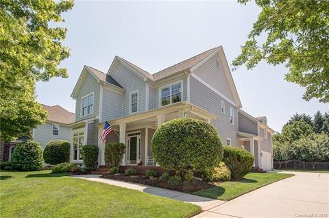 8605 Dansington Ct, Waxhaw, NC 28173 photo 2