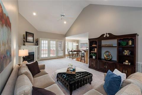 5404 Ashbury Ln, Davidson, NC 28036 photo 5
