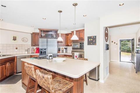 349 Camelot Dr, Clyde, NC 28721 photo 10