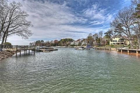 16802 Baywatch Ct, Cornelius, NC 28031 photo 3