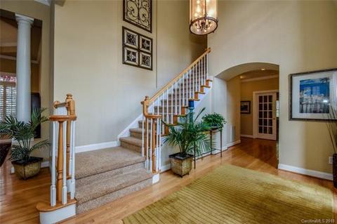 18423 Turnberry Ct, Davidson, NC 28036 photo 4