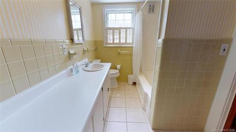 246 Broad St, Marion, NC 28752 photo 11